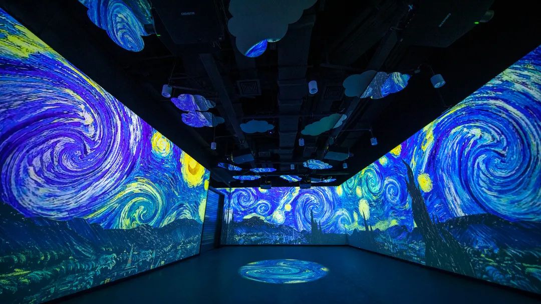 Digital projection mapping of Vincent van Gogh's painting at the Beijing Daxing International Airport